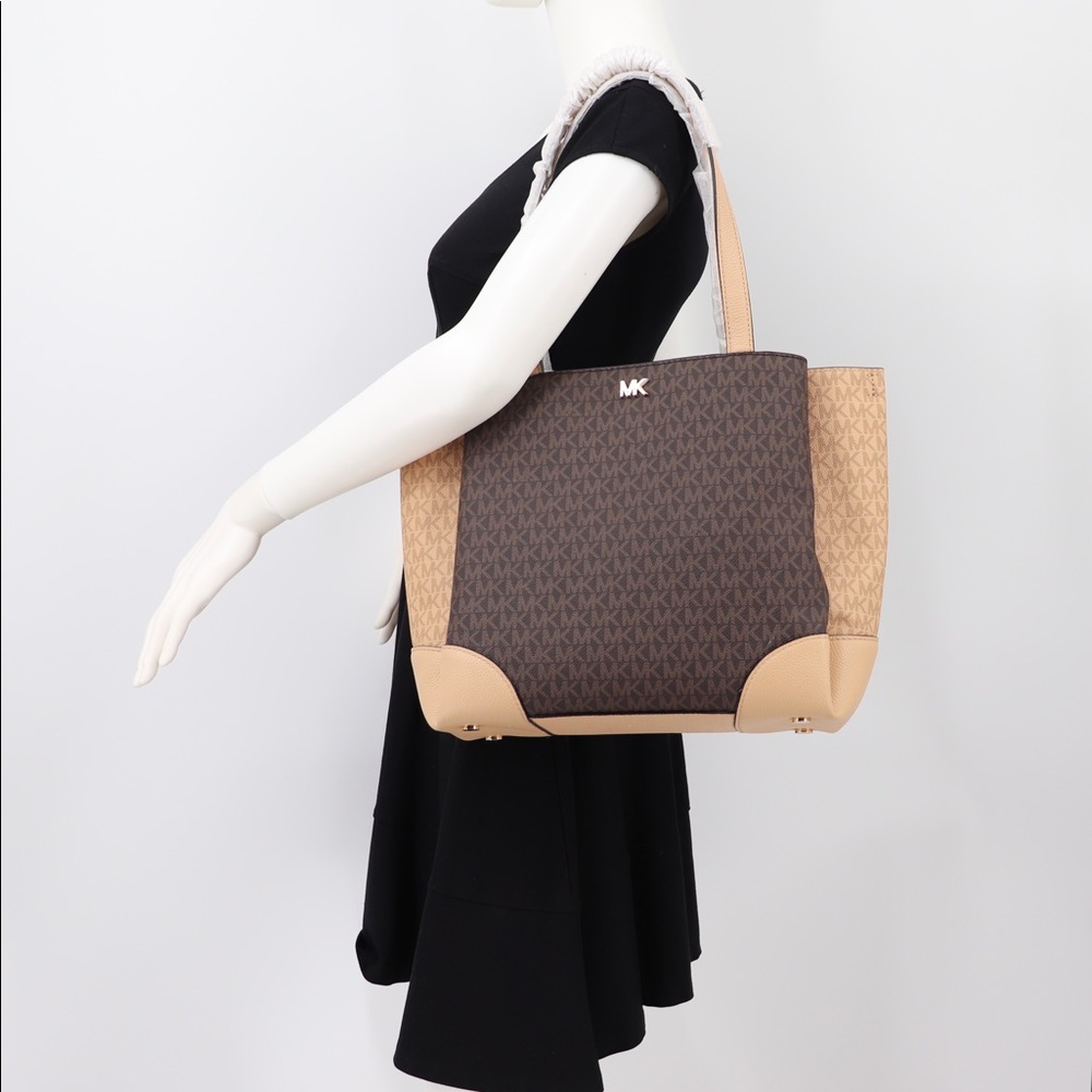 Michael Kors Gala Signature Tote Shoulder Bag - Picture 2 of 13